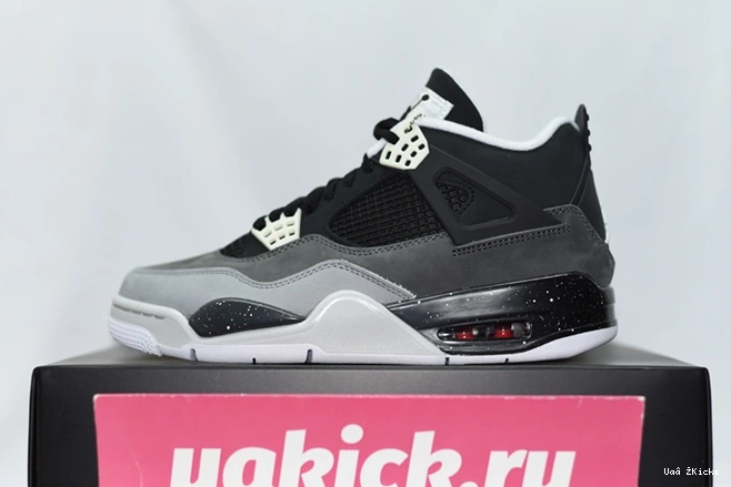 626969- Retro  4 431 Jordan Fear Reliable Pack 5731 0728